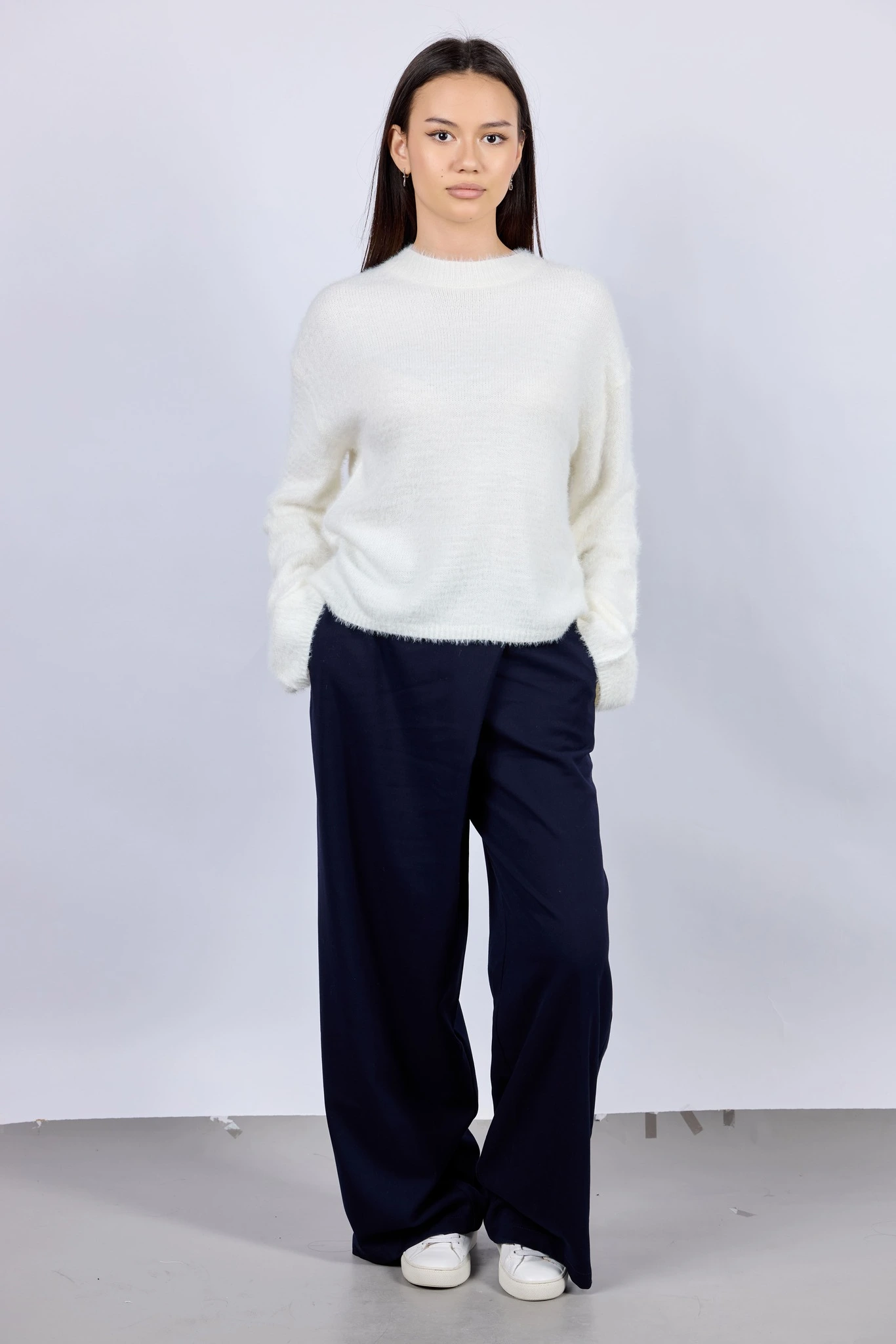 Свитер белый для женщин 43130-4 65