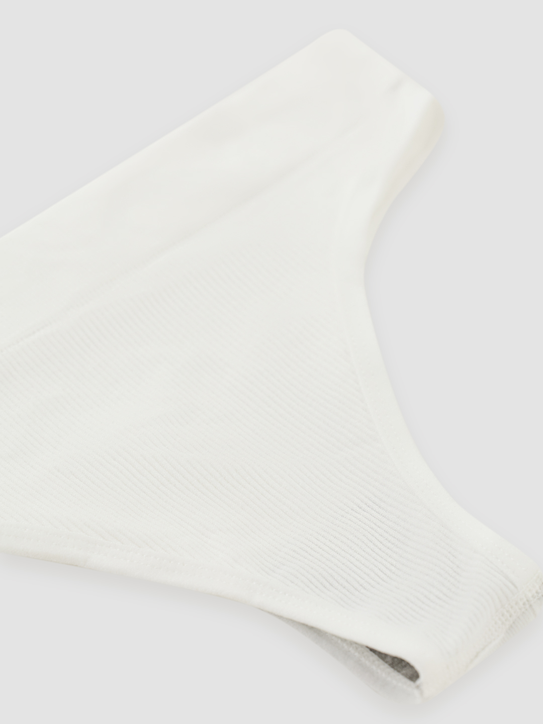 Трусы белый для женщин U48-188-4 19