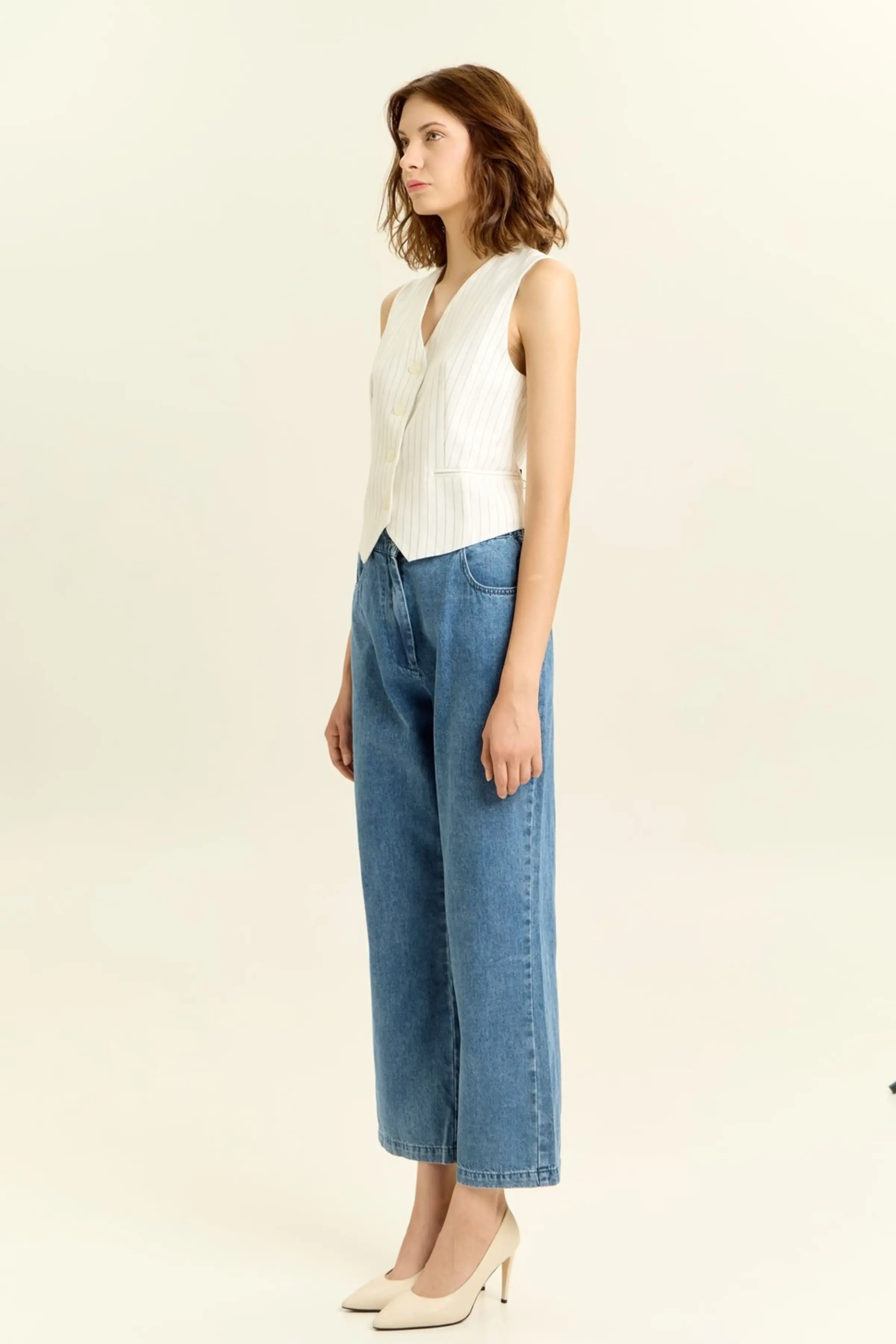 Жилетка бело-черная полоска для женщин 45108-46 68