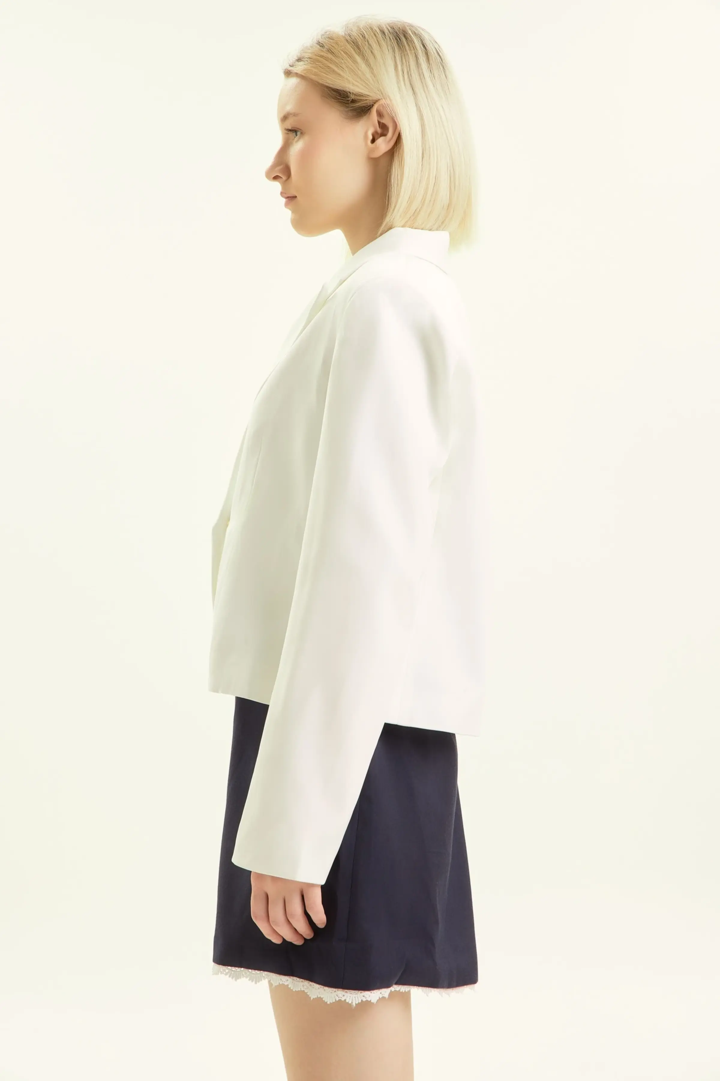 Жакет белый для женщин 44289-4 64