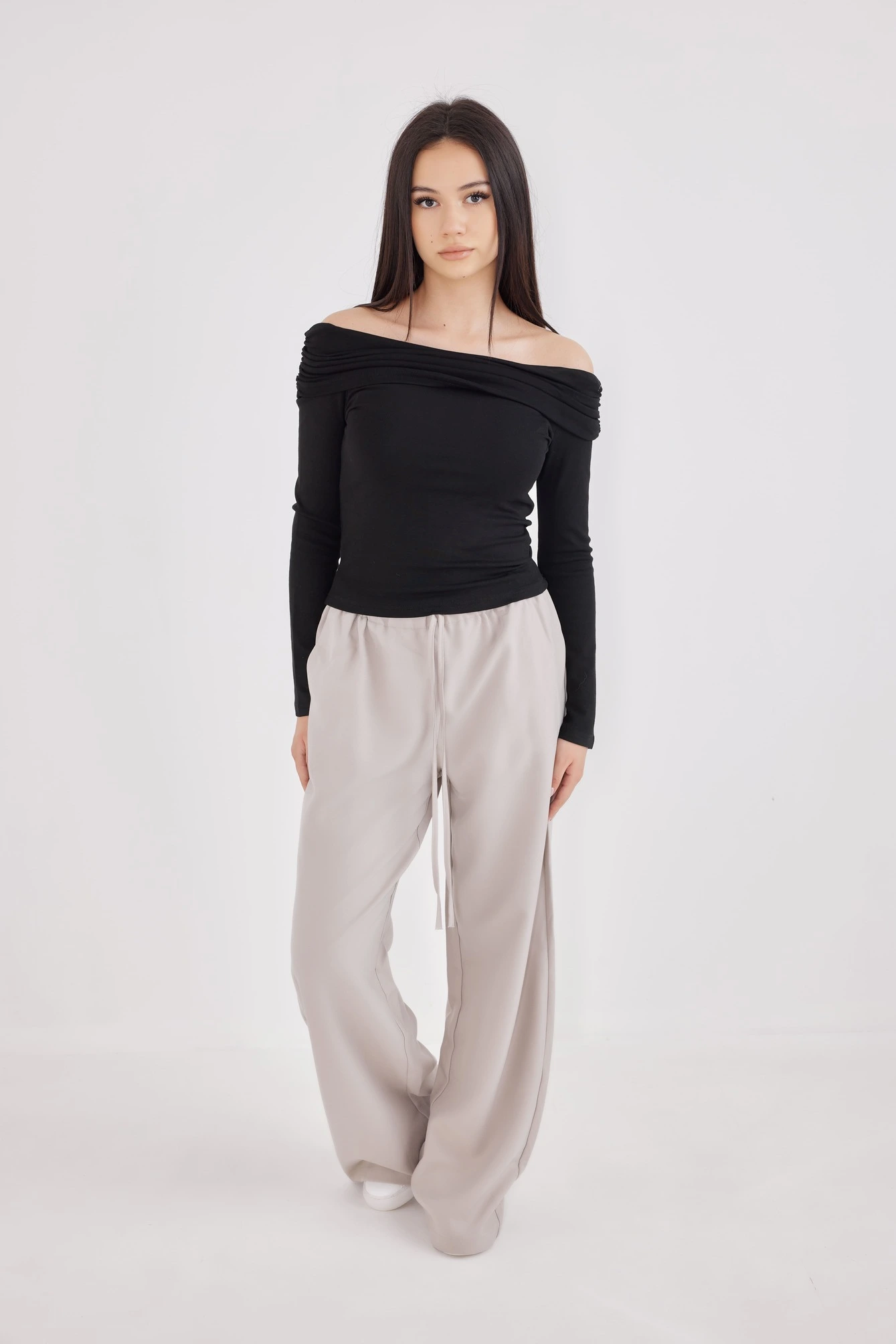 Лонгслив черный для женщин 42223-1 59