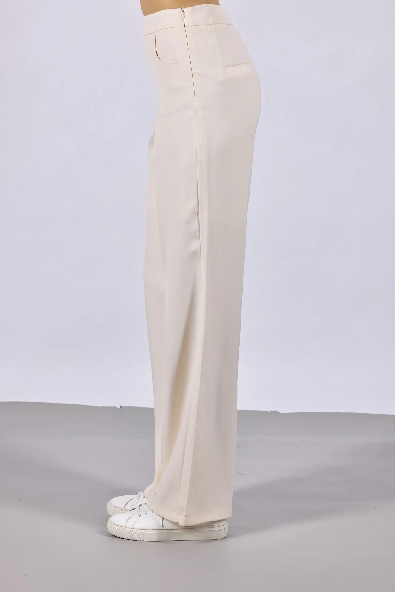 Брюки бежевый для женщин 44110-15 71