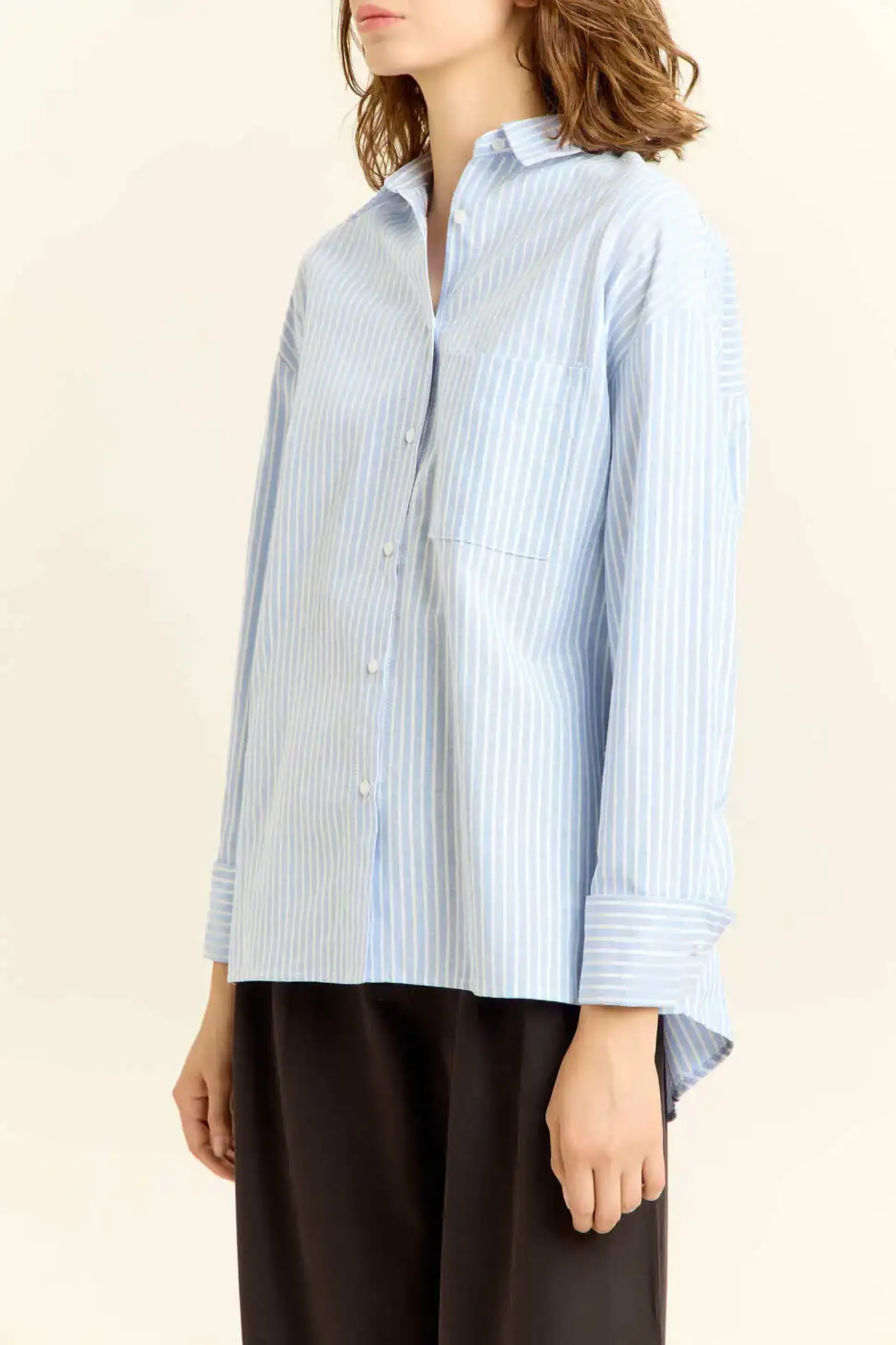 Рубашка бело-синяя полоска для женщин 45243-48 66