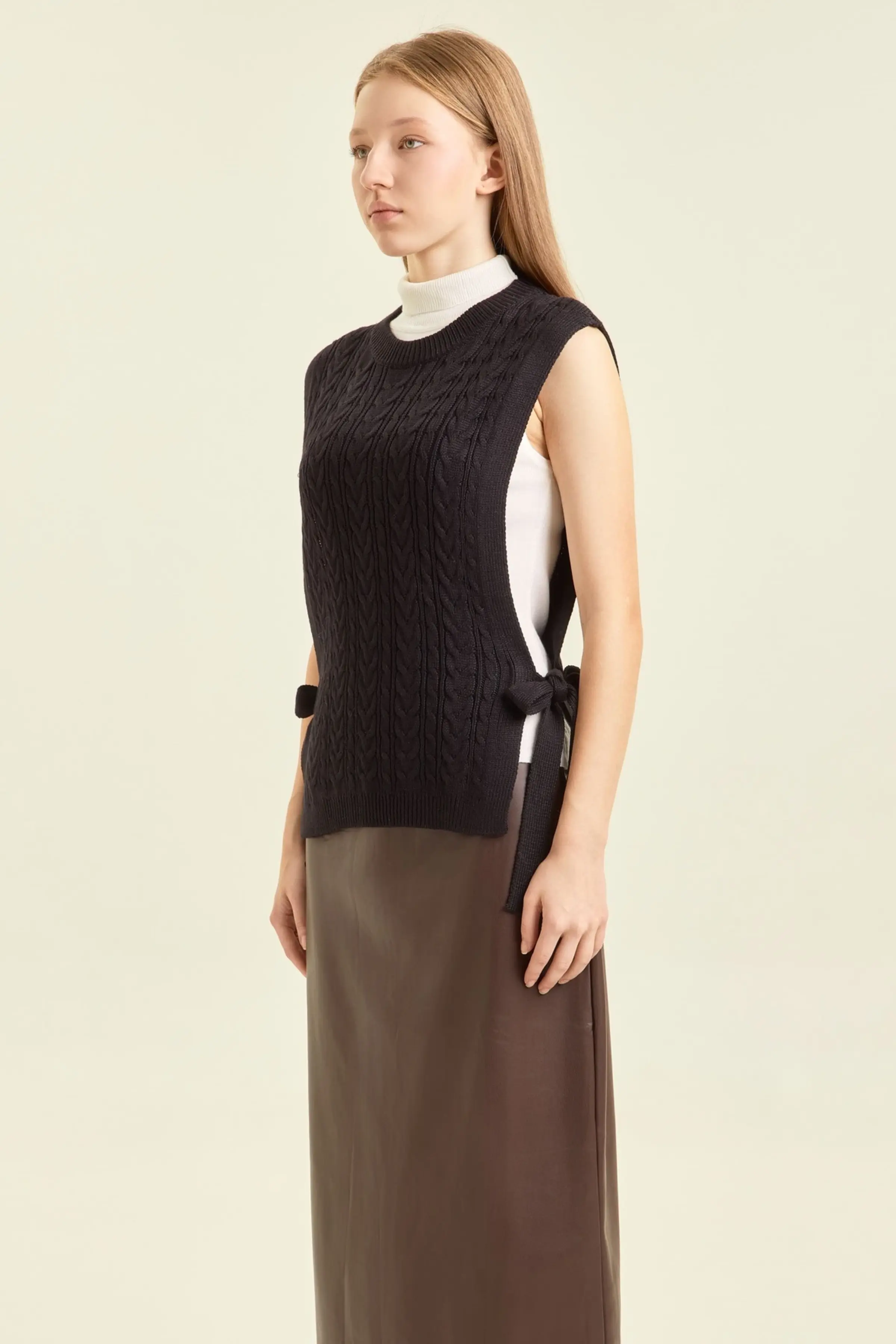 Жилетка черный для женщин 47290-1 68