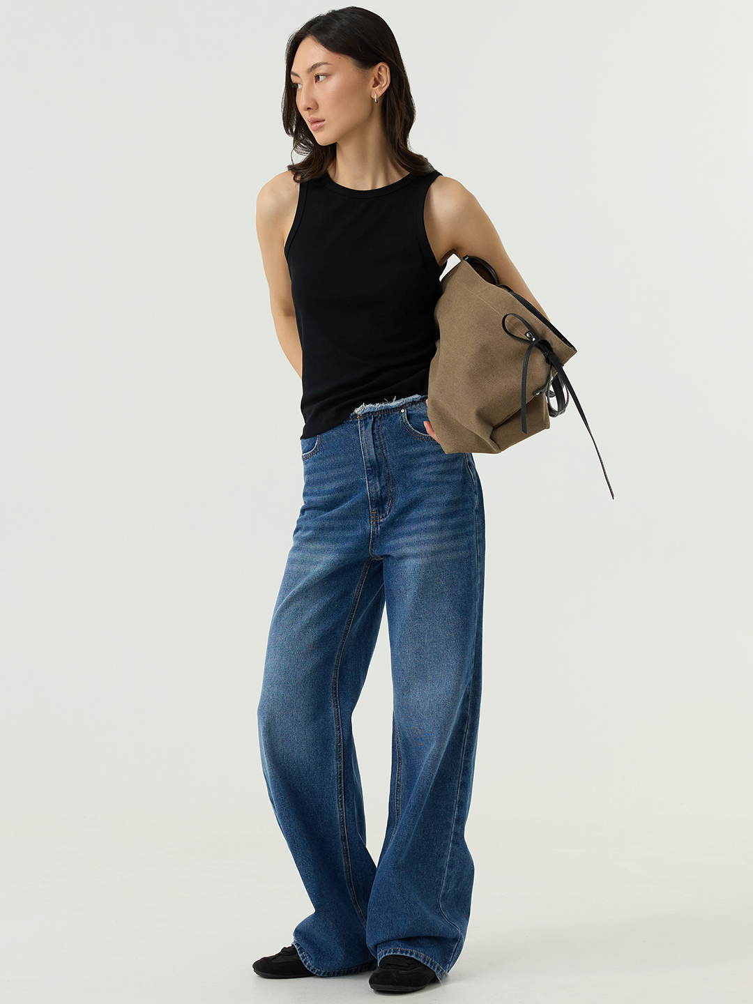 Топ черный для женщин 48205-1 46