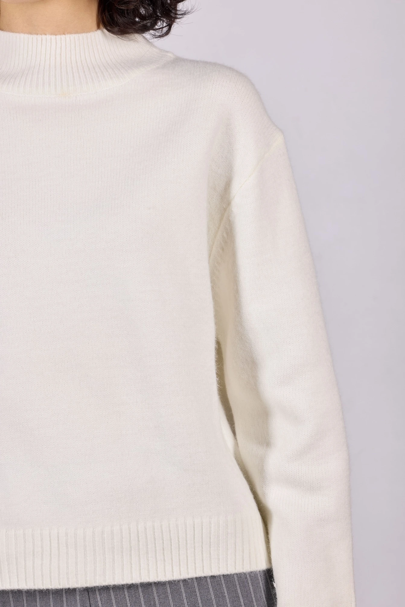 Свитер белый для женщин 43178-4 65