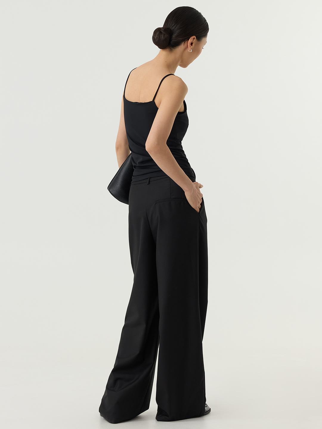 Топ черный для женщин 48195-1 46