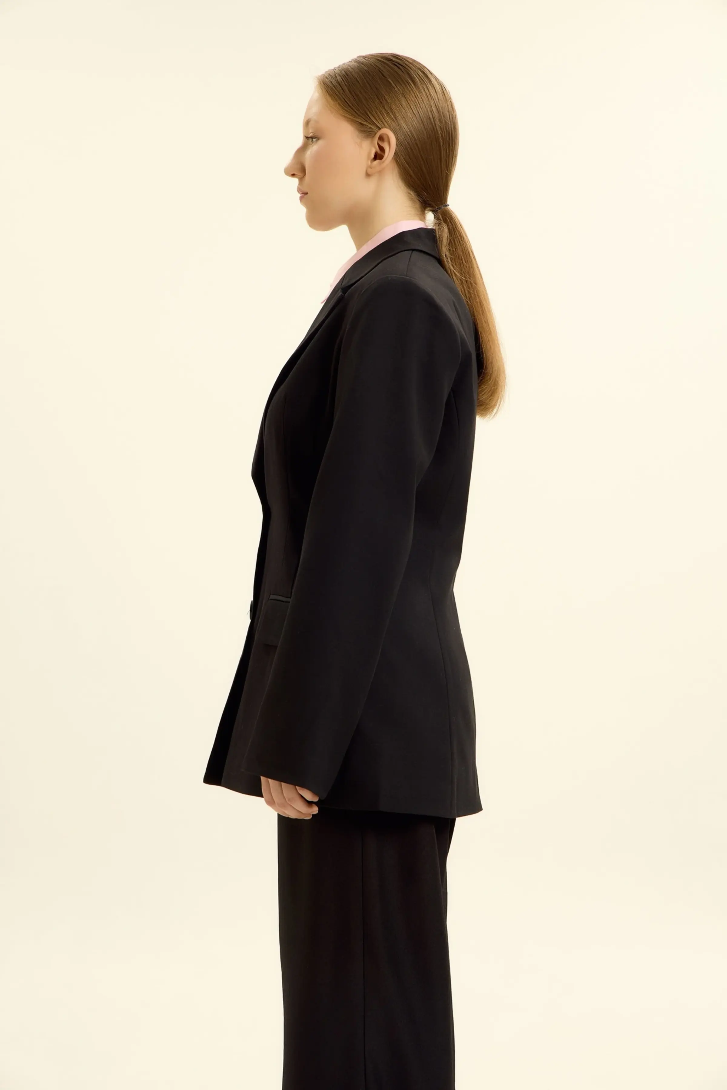 Жакет черный для женщин 46261-1 64