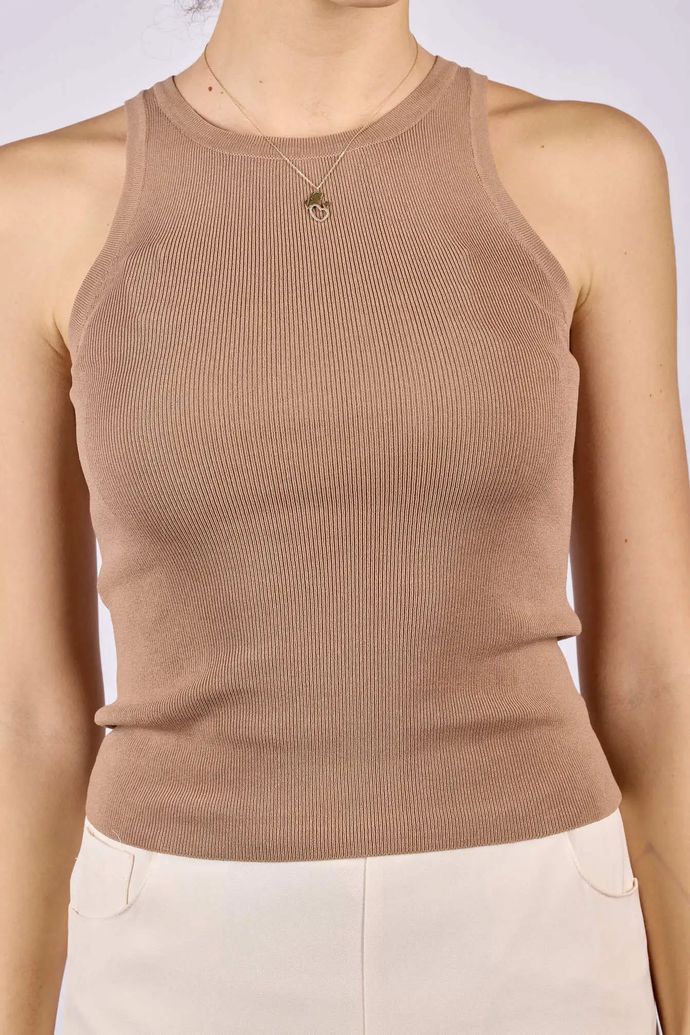 Топ темно-бежевый для женщин 44112-78 46