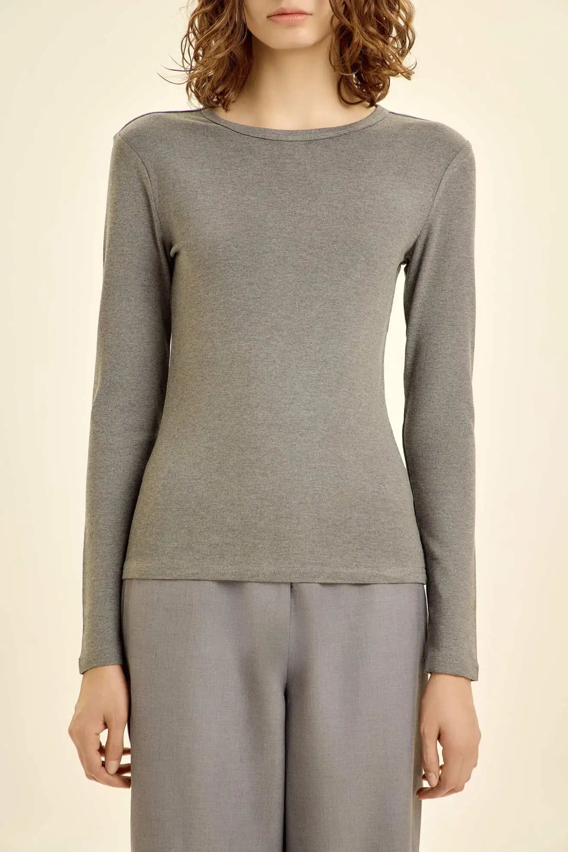 Лонгслив серый для женщин 46133-61 59