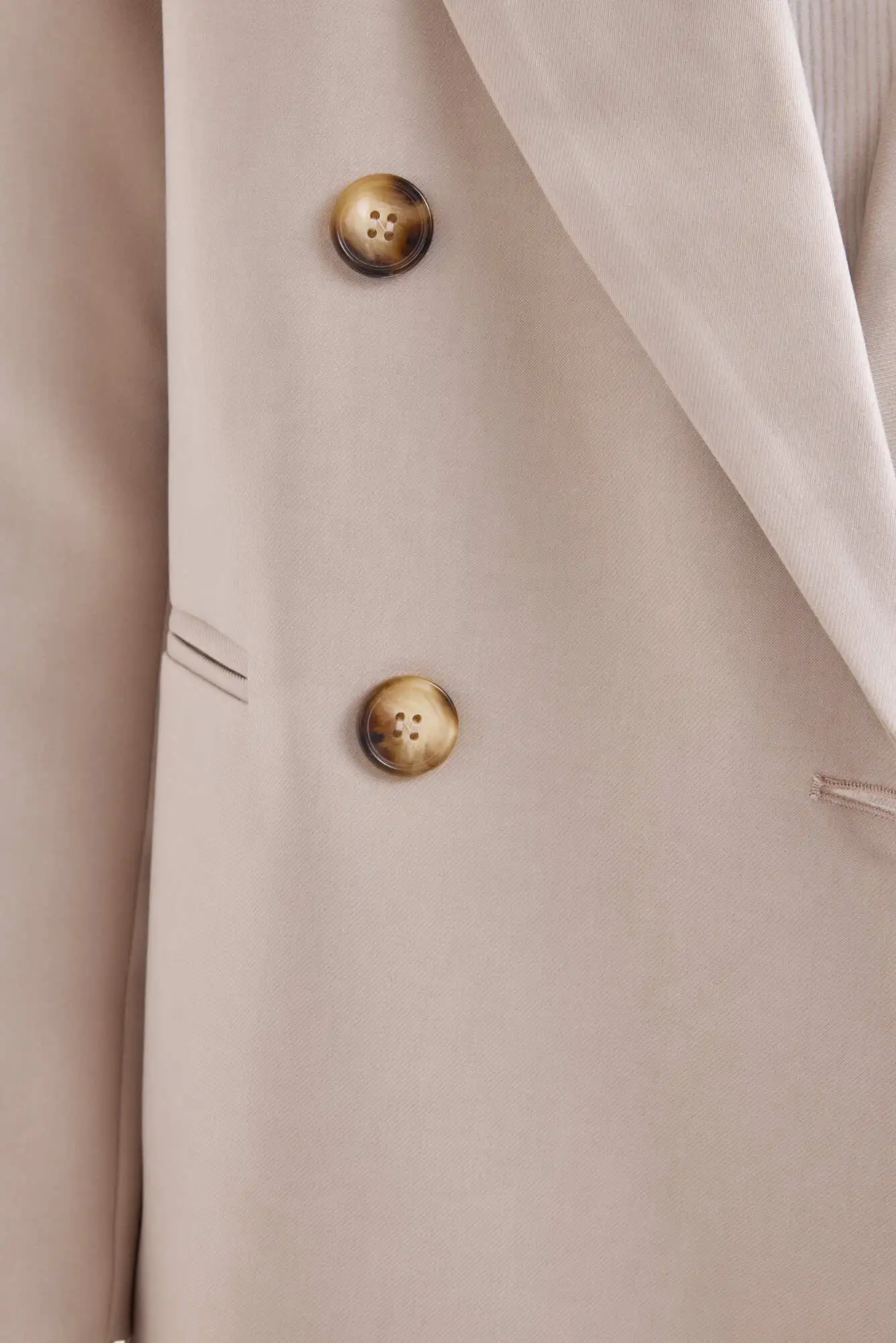 Жакет бежевый для женщин 42119-15 64