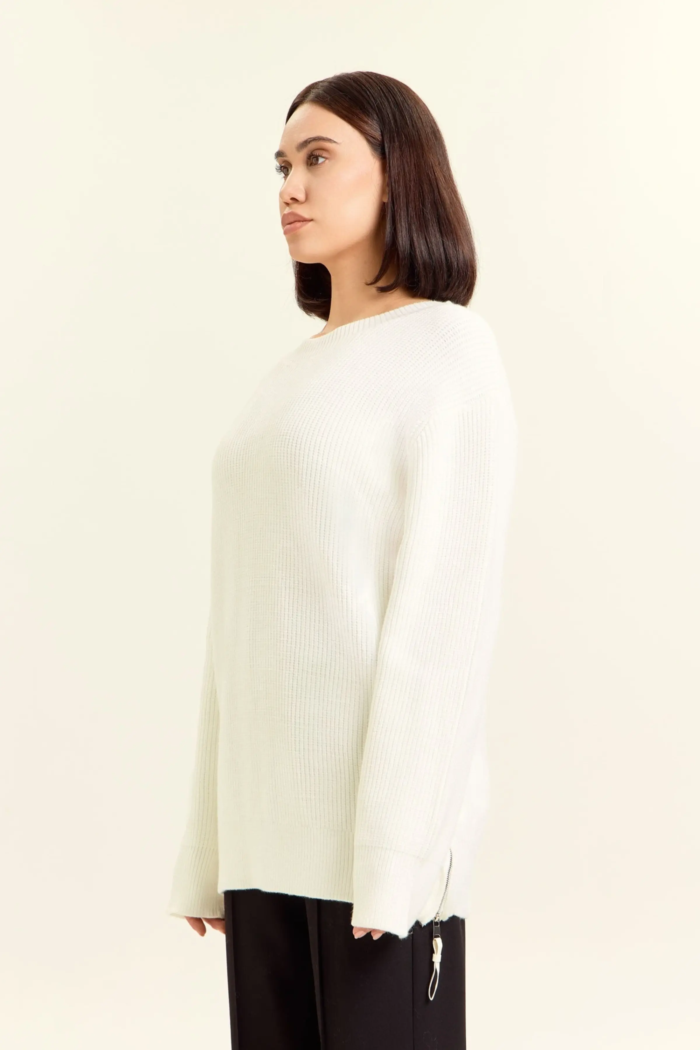 Свитер белый для женщин 47139-4 65