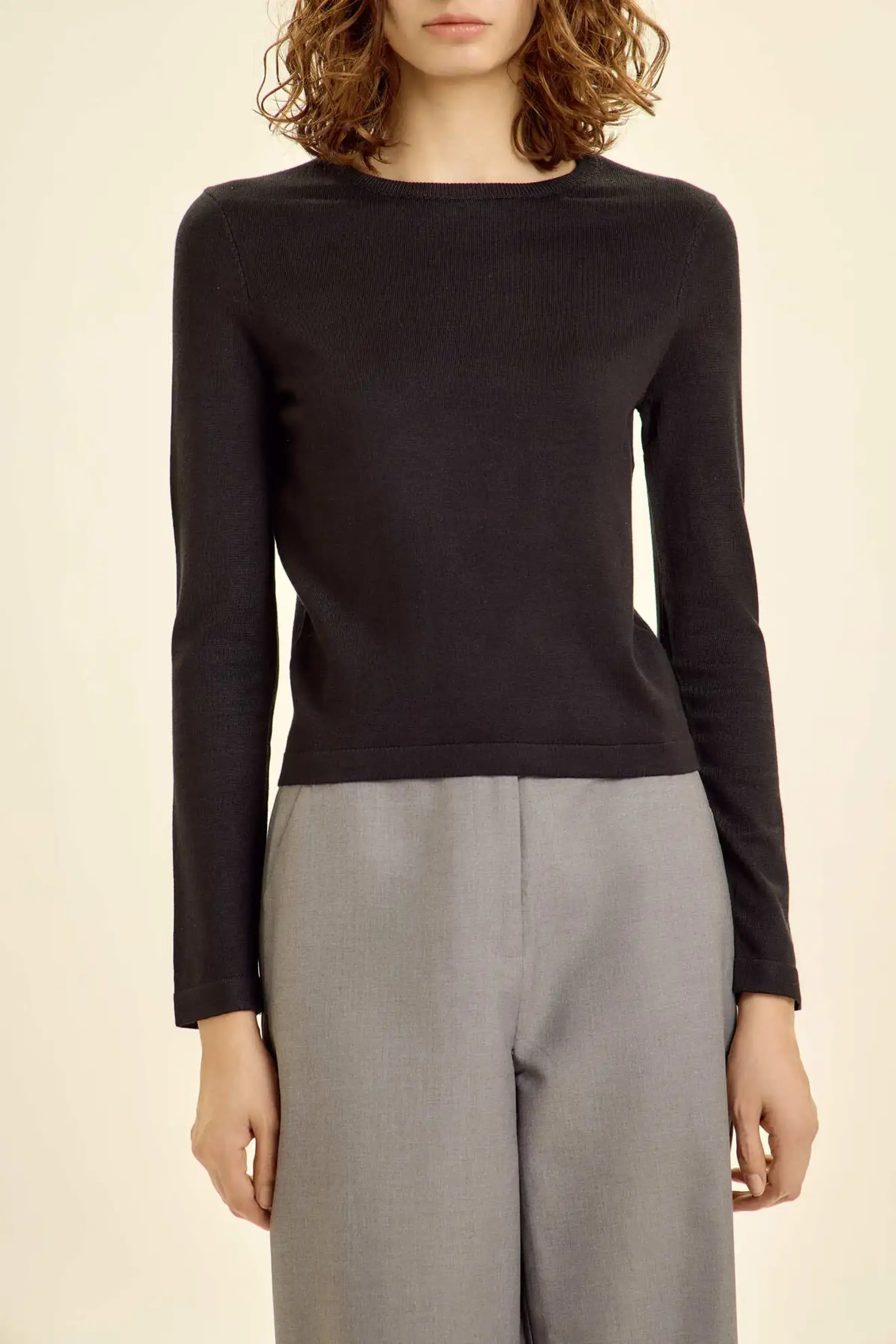 Джемпер черный для женщин 46129-1 60