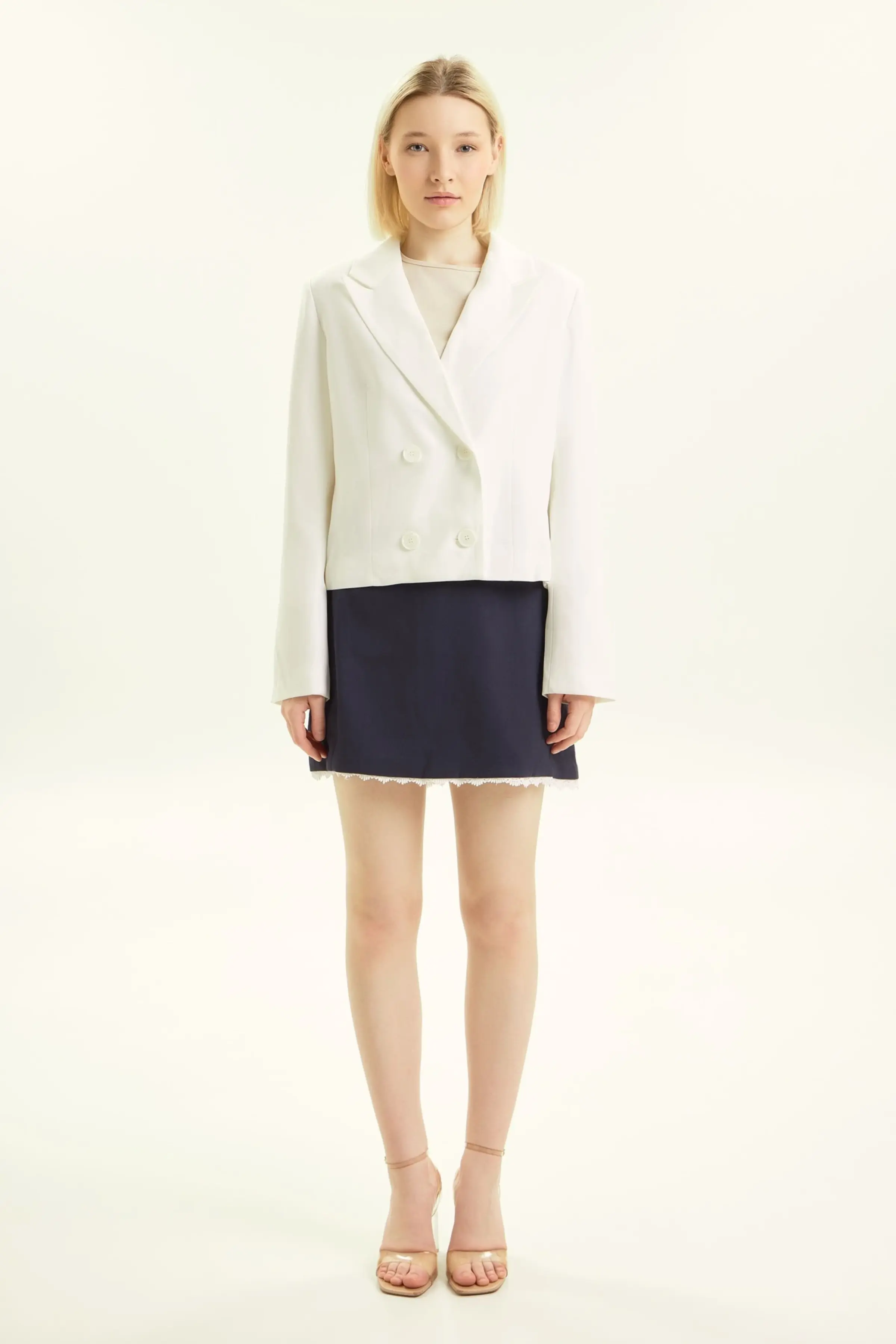 Жакет белый для женщин 44289-4 64