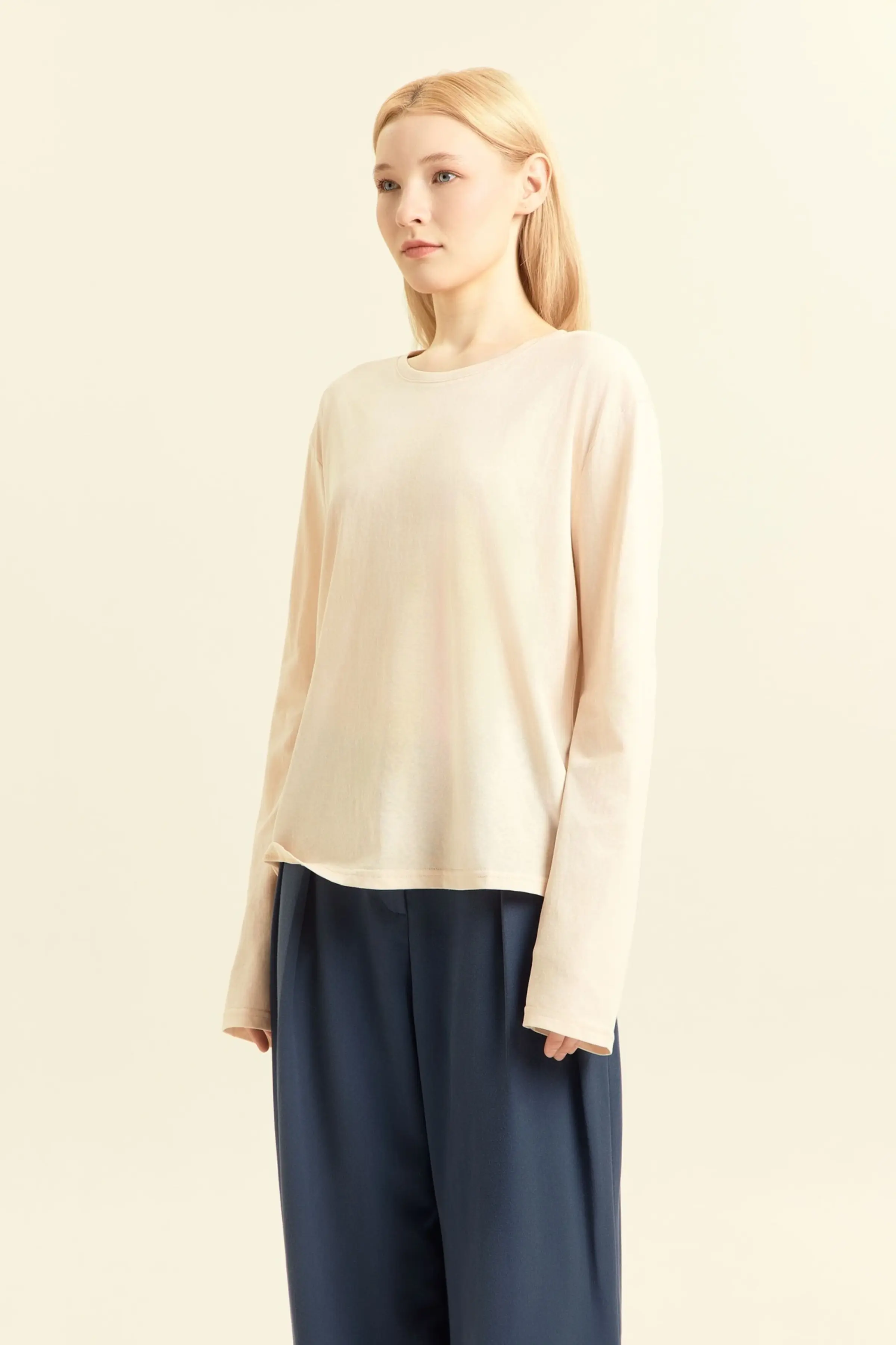 Лонгслив бежевый для женщин 46199-15 59