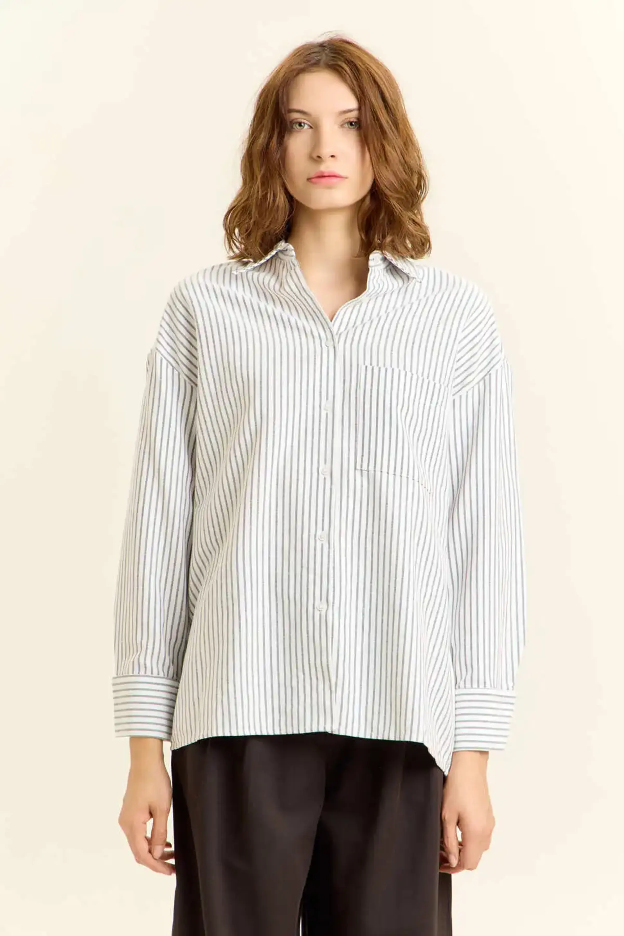 Рубашка бело-черная полоска для женщин 45243-46 66