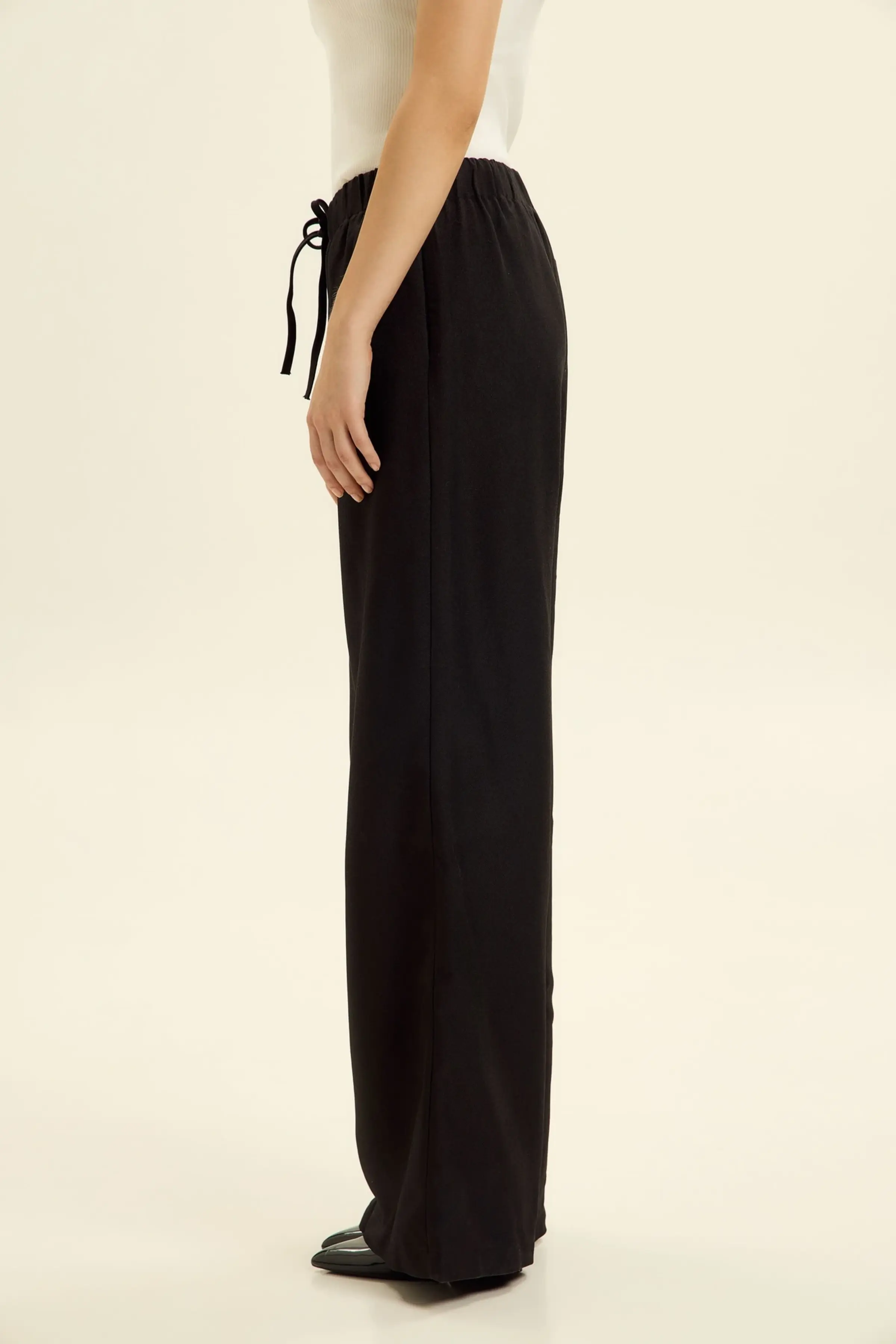 Брюки черный для женщин 46230-1 71