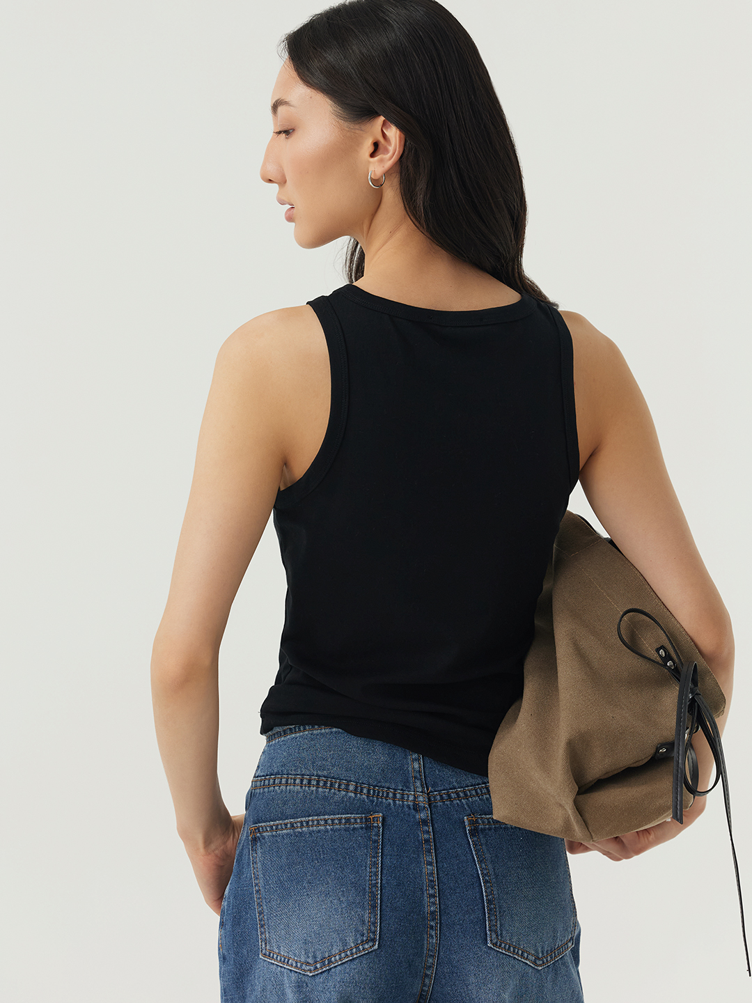 Топ черный для женщин 48205-1 46