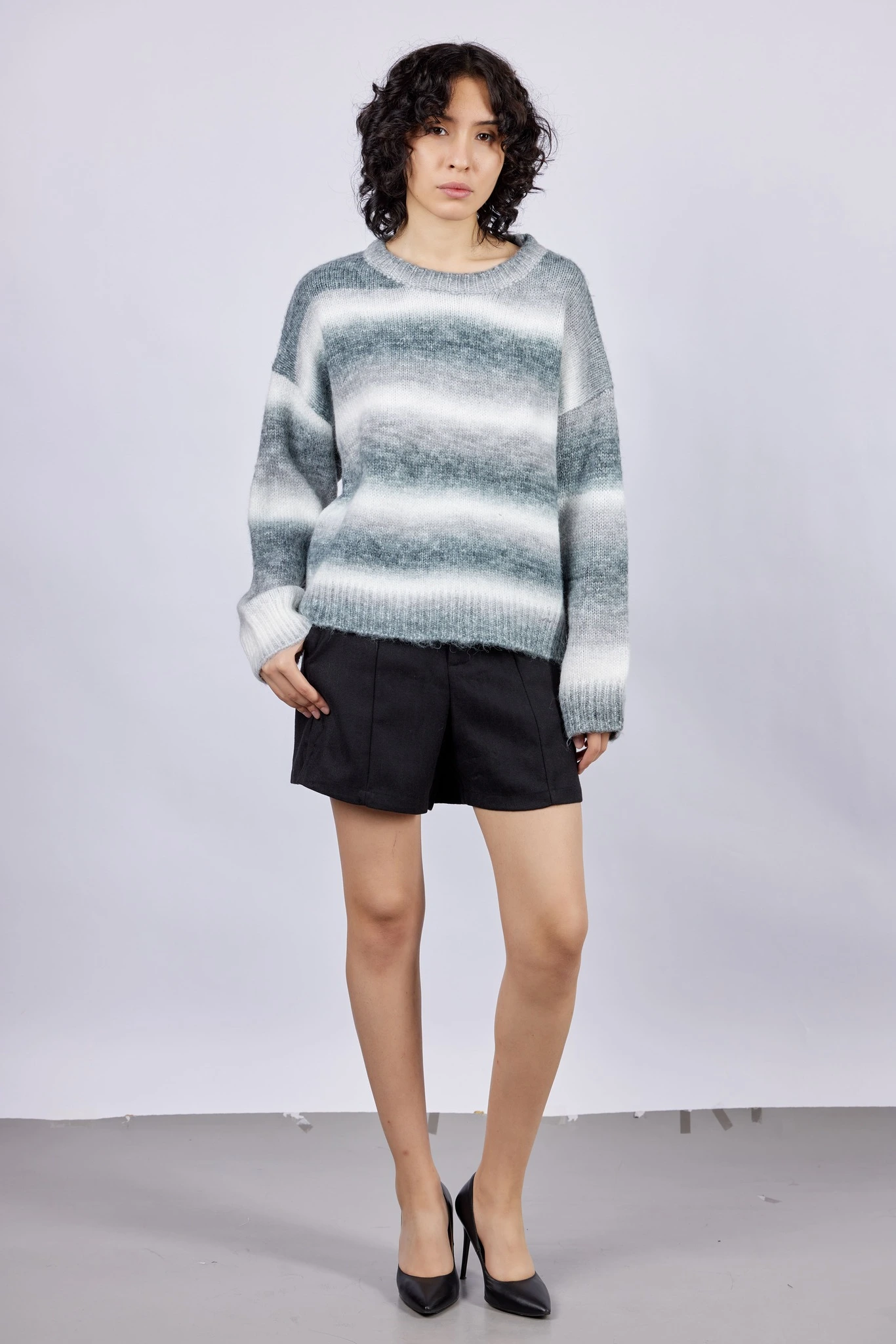 Свитер серый для женщин 43239-61 65