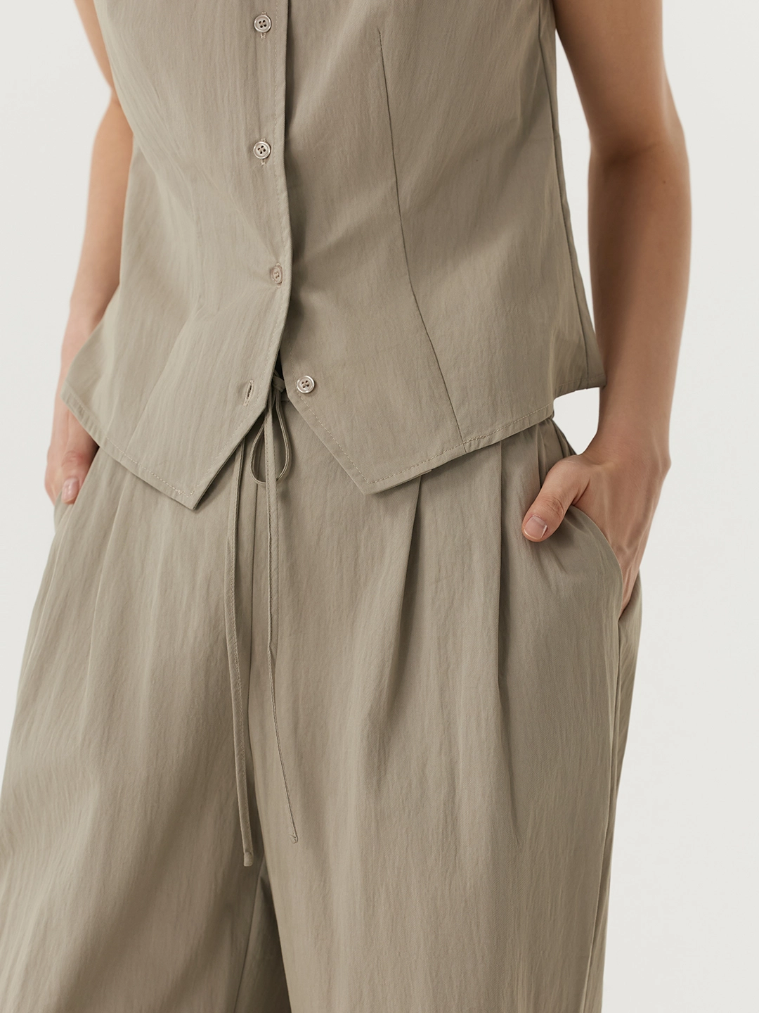 Брюки хаки для женщин 48212-14 71