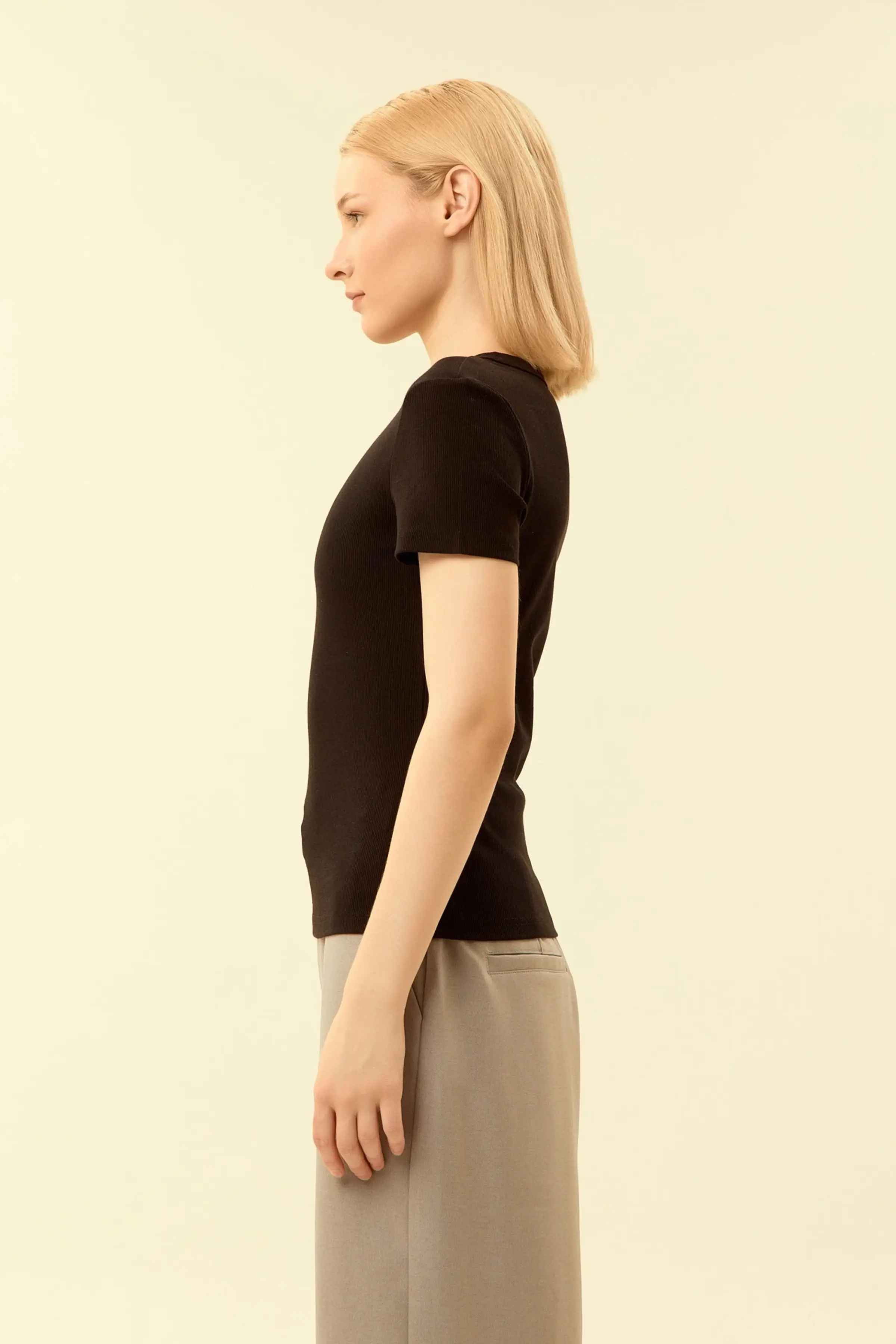 Футболка черный для женщин 46341-1 67