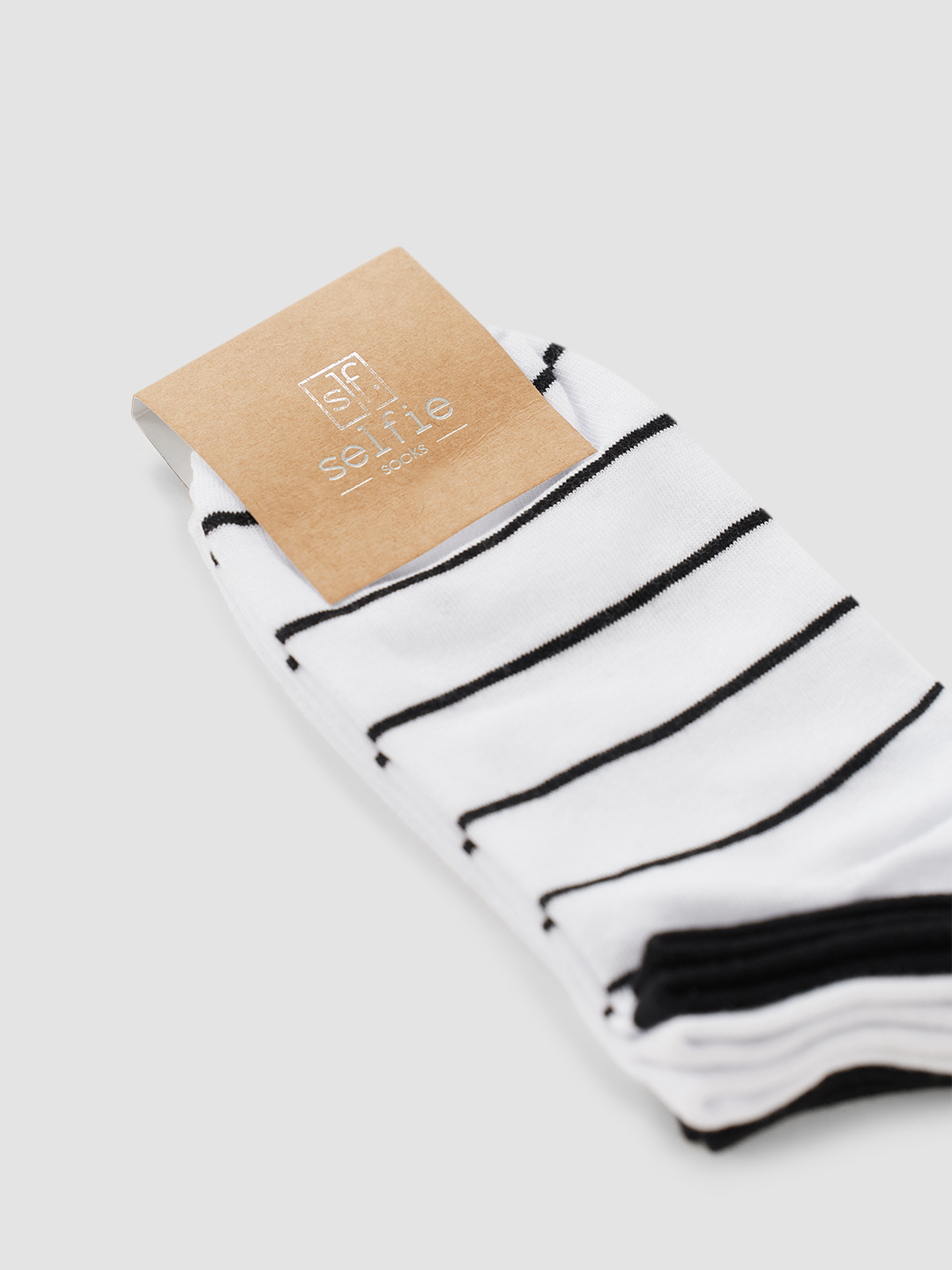 Носки черно-белая полоска+белый+бело-черный для женщин K48-257-308 21