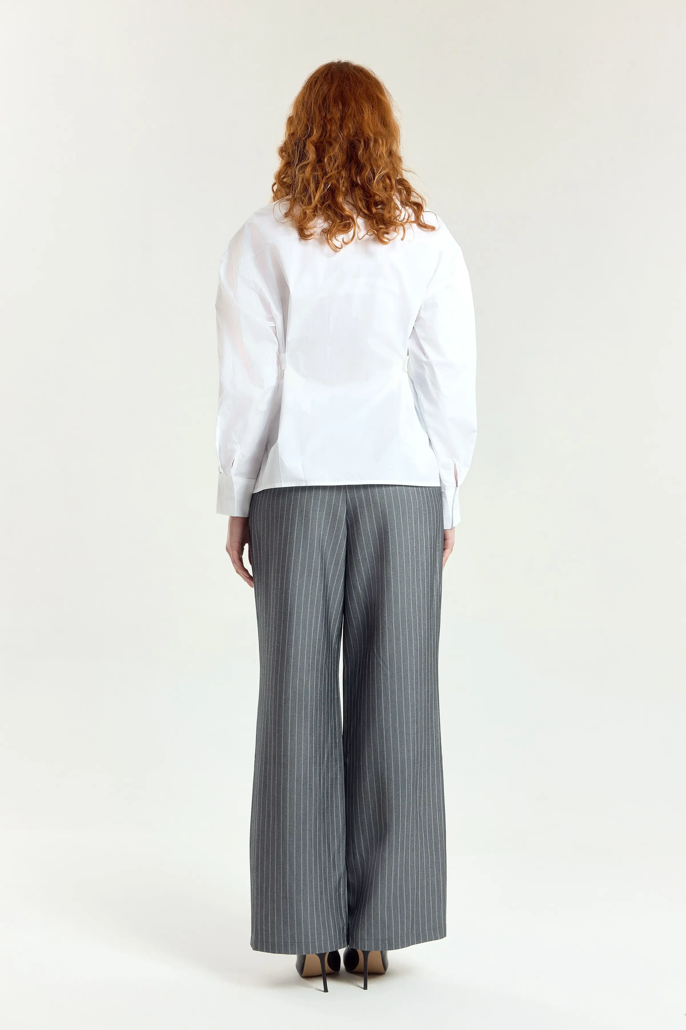 Брюки бело-серая полоска для женщин 45156-49 71