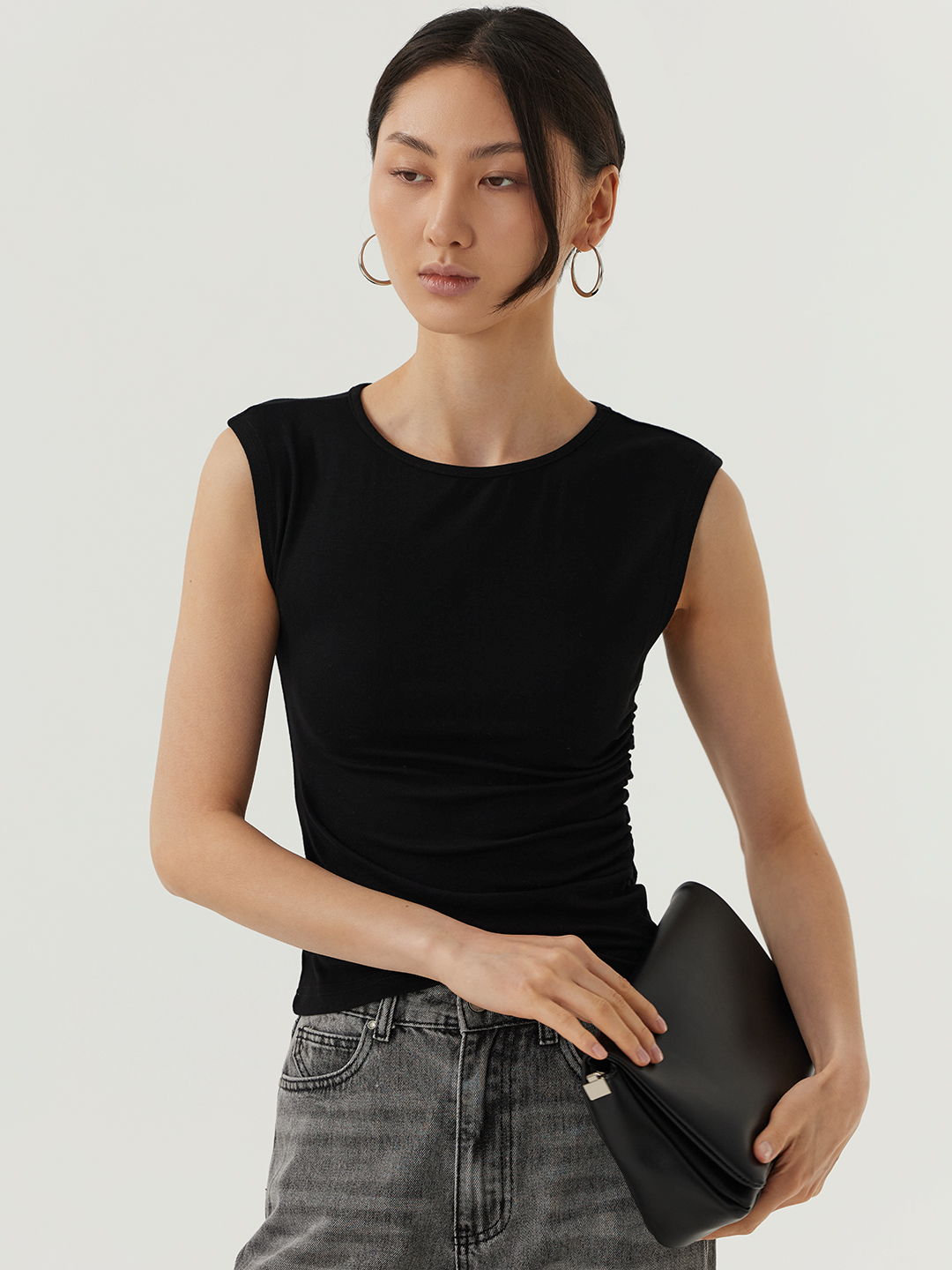 Топ черный для женщин 48102-1 46