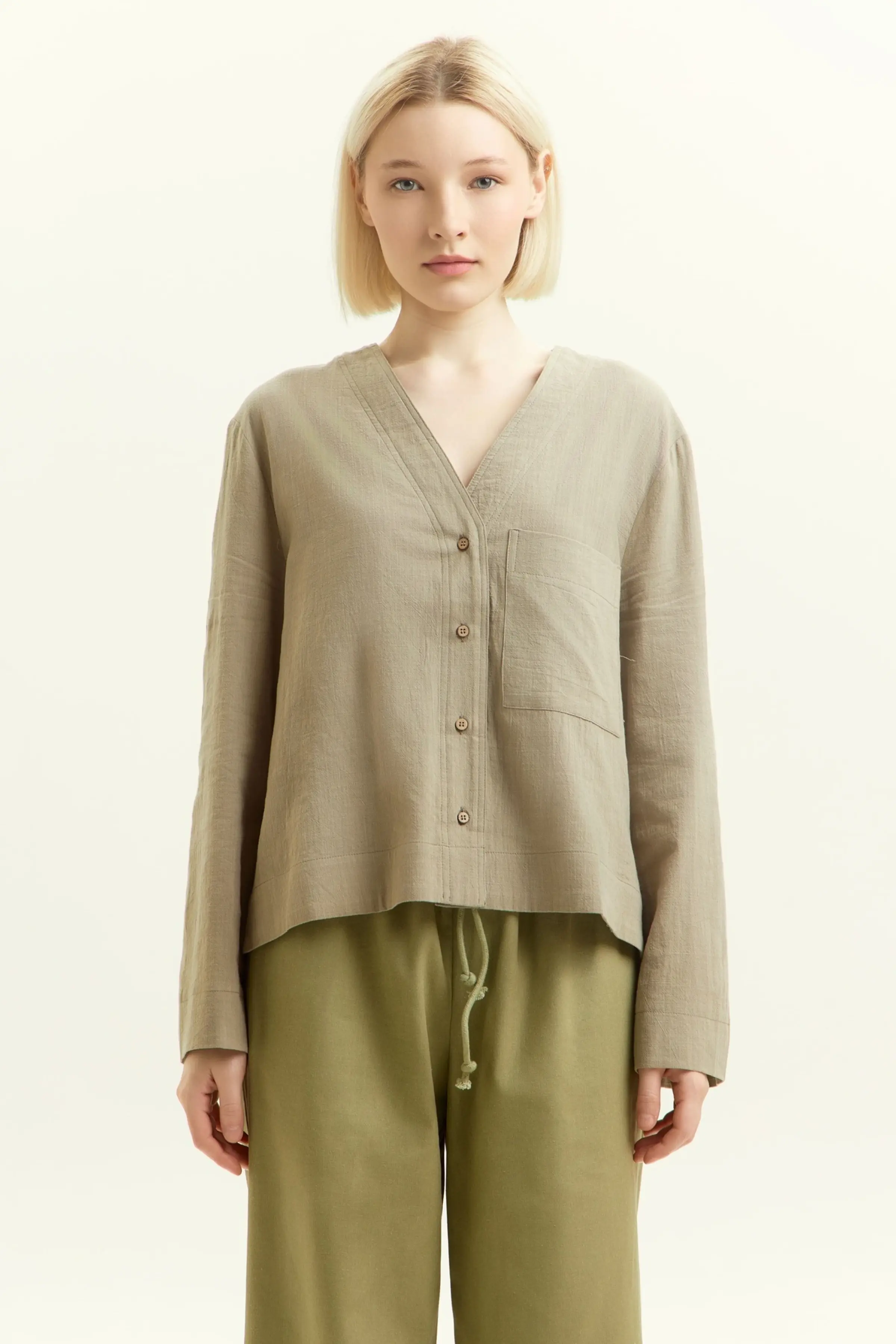 Блузка хаки для женщин 45128-14 28