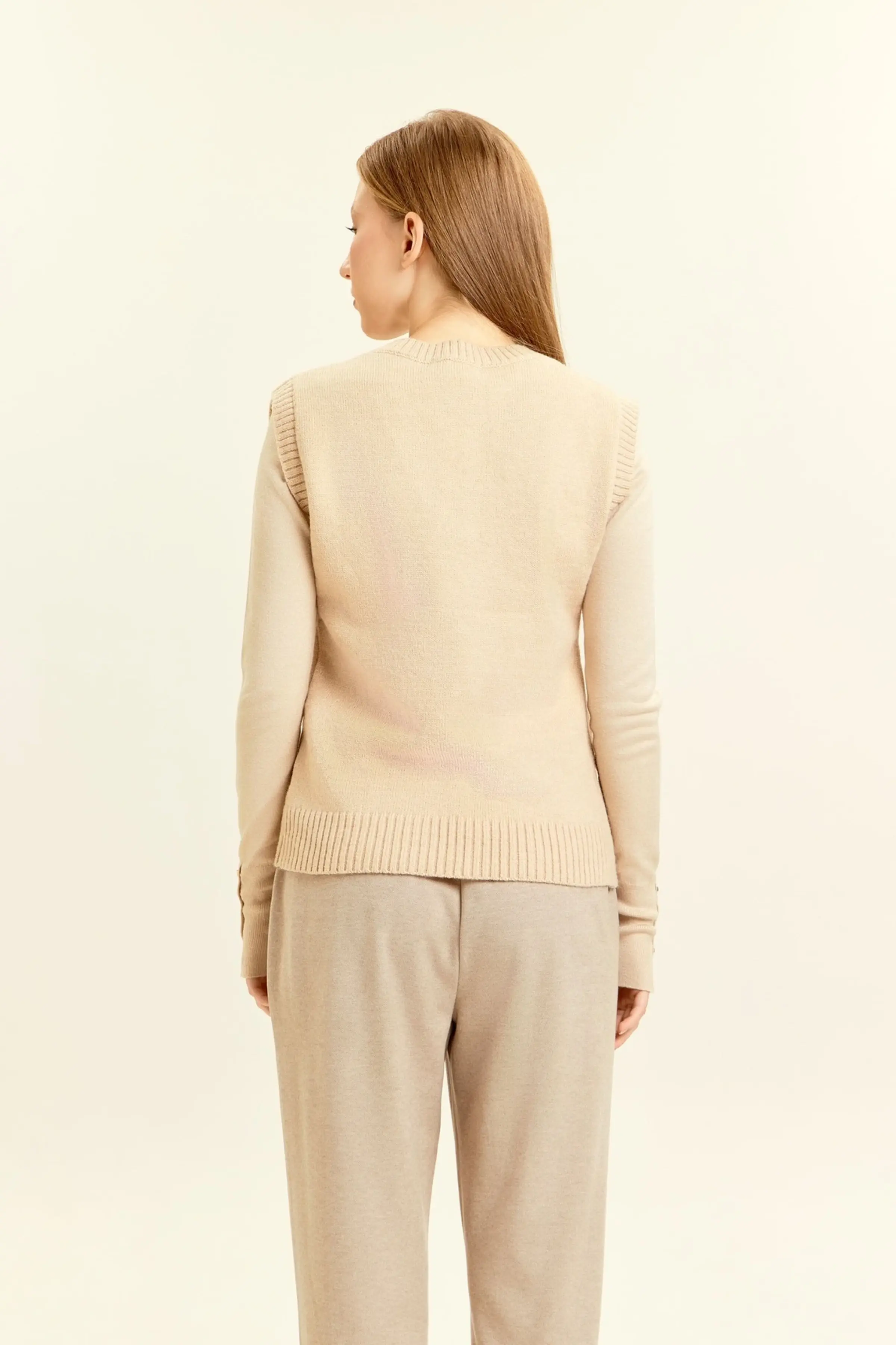 Жилетка айвори для женщин 47145-234 68