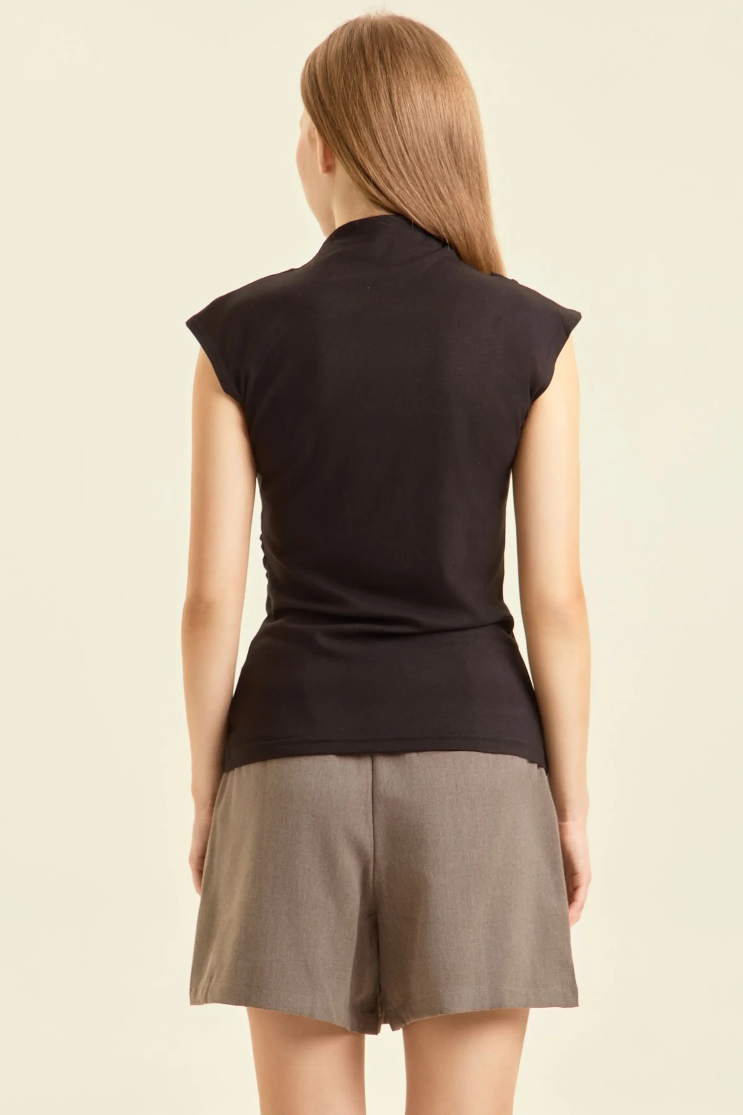 Топ черный для женщин 47178-1 46